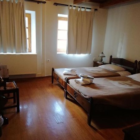 Abeliona Guesthouse Ambeliona Екстериор снимка