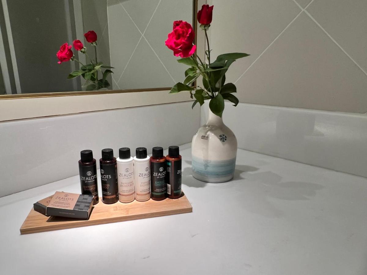 Abeliona Guesthouse Ambeliona Екстериор снимка